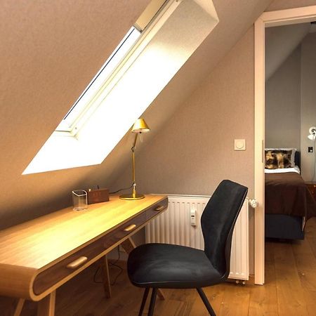 Apartmenthaus Am Dom Junior Suite Mit Parkplatz Цвикау Екстериор снимка