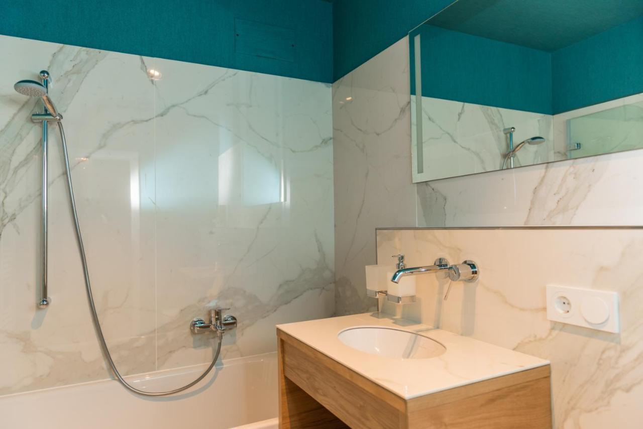 Apartmenthaus Am Dom Junior Suite Mit Parkplatz Цвикау Екстериор снимка