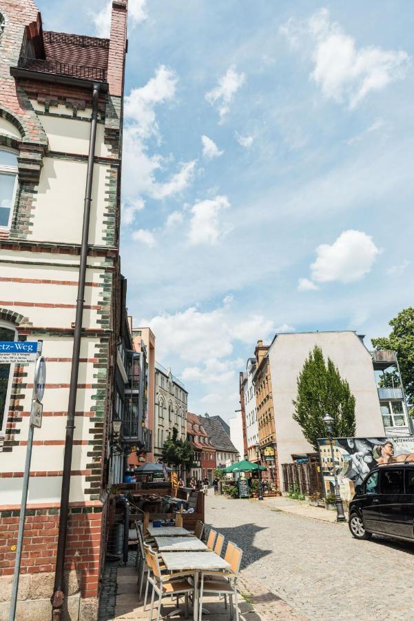 Apartmenthaus Am Dom Junior Suite Mit Parkplatz Цвикау Екстериор снимка