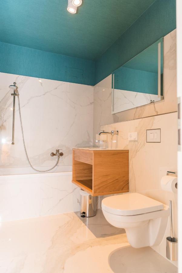 Apartmenthaus Am Dom Junior Suite Mit Parkplatz Цвикау Екстериор снимка