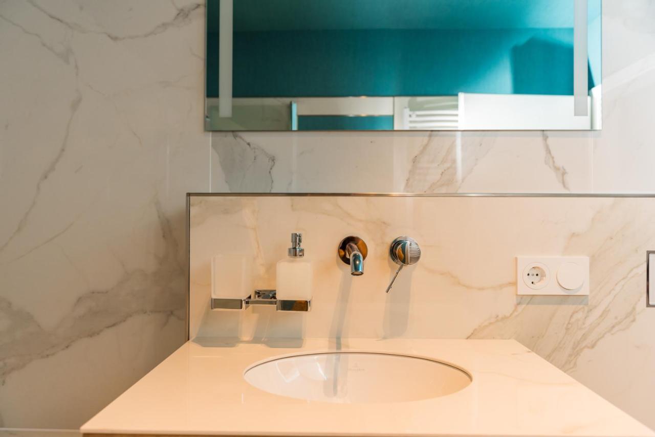 Apartmenthaus Am Dom Junior Suite Mit Parkplatz Цвикау Екстериор снимка
